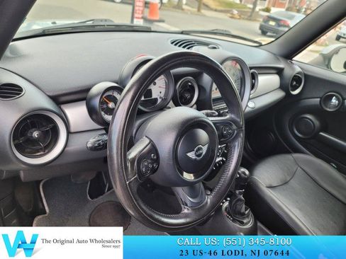 Used 2011 MINI Cooper Convertible image 18