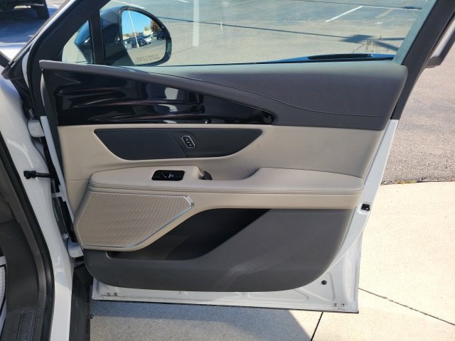 Certified 2024 Lincoln Nautilus Premier AWD/4WD image 27
