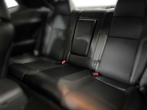 Used 2015 Dodge Challenger R/T Plus RWD image 23