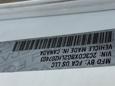 Used 2020 Dodge Charger SXT w/ Leather Interior Group image 40