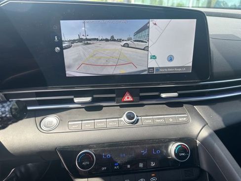 Used 2024 Hyundai Elantra SEL image 22