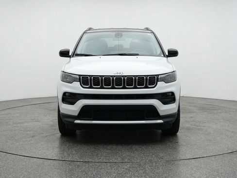 Used 2025 Jeep Compass Limited image 2