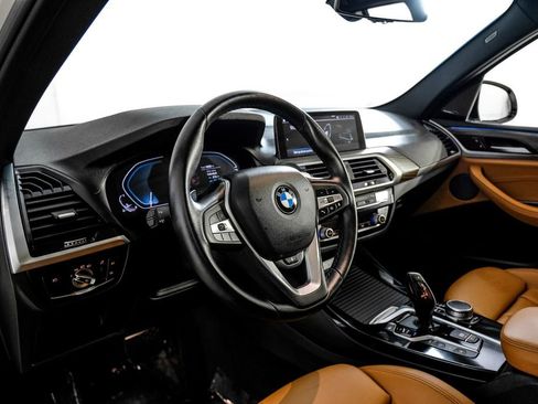 Used 2021 BMW X3 xDrive30e w/ Premium Package image 2