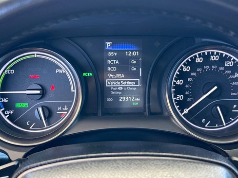 Used 2024 Toyota Camry SE w/ Cold Weather Package FWD image 23