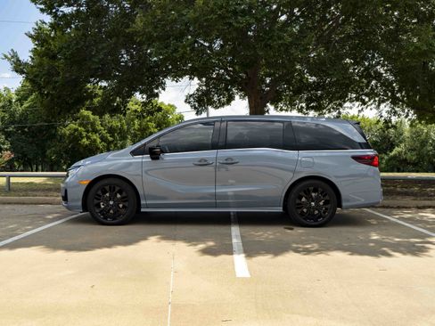 Used 2026 Honda Odyssey Sport-L image 6