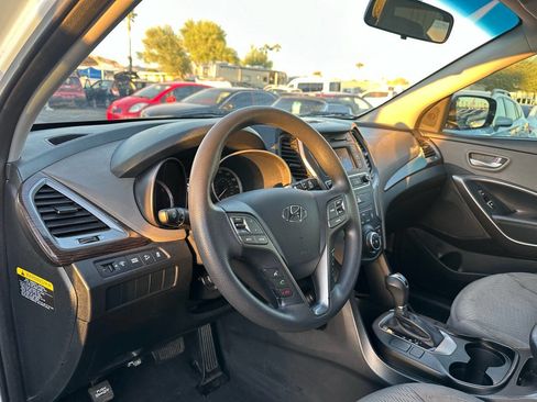 Used 2017 Hyundai Santa Fe Sport image 17