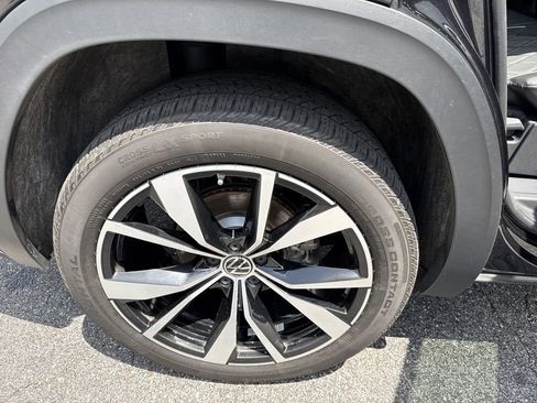 Used 2024 Volkswagen Atlas SEL Premium R-Line AWD/4WD image 17