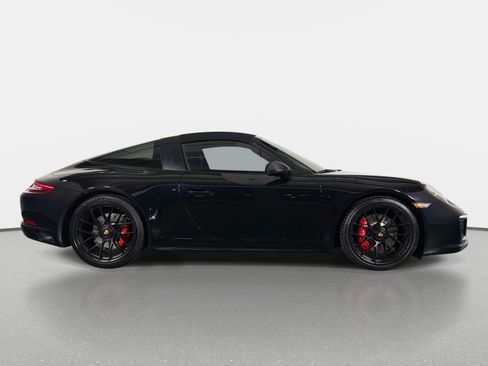 Used 2019 Porsche 911 Targa 4 GTS AWD/4WD image 2
