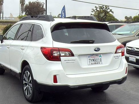 Used 2017 Subaru Outback 2.5i Limited AWD/4WD image 4