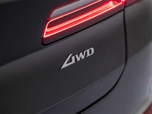 New 2026 Genesis GV80 2.5T Advanced AWD/4WD image 16