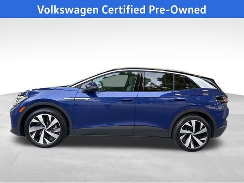 Certified 2022 Volkswagen ID.4 Pro S w/ Gradient Package image 2