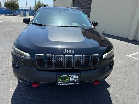 Used 2022 Jeep Cherokee Trailhawk w/ Sun, Sound & Nav Group AWD/4WD image 4