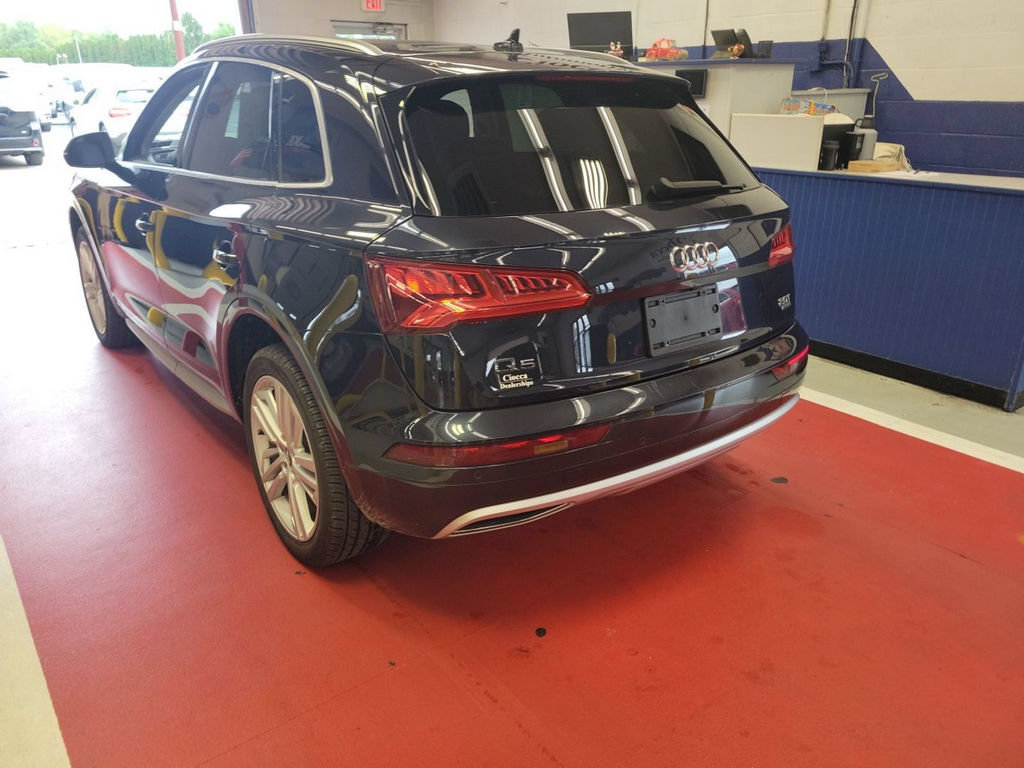 Used 2018 Audi Q5 2.0T Premium Plus w/ Premium Plus Package AWD/4WD image 3
