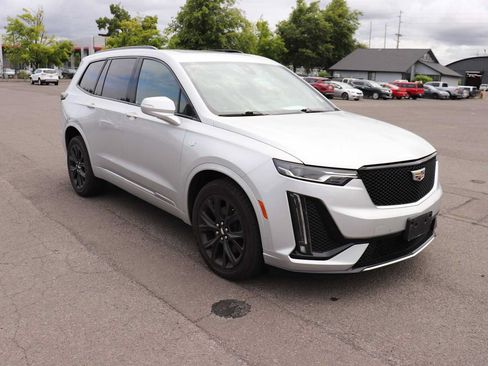 Used 2020 Cadillac XT6 Sport AWD/4WD image 3