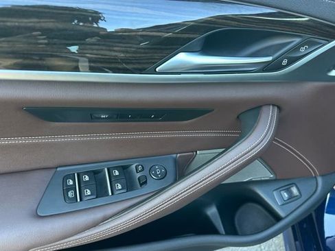 Used 2022 BMW M550i xDrive w/ Executive Package image 12