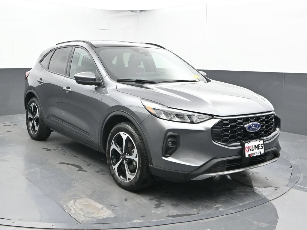 Used 2025 Ford Escape ST-Line Select w/ Tech Pack #1 AWD/4WD image 5