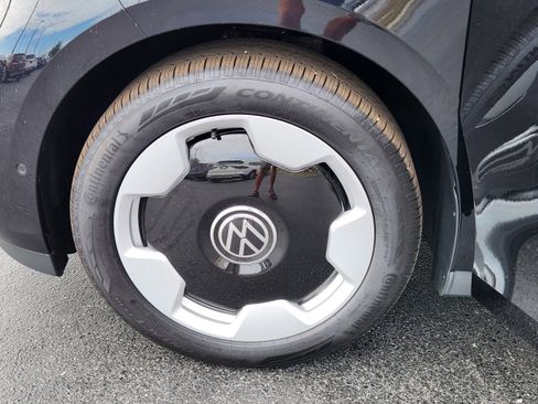 New 2025 Volkswagen ID. Buzz Pro S image 32