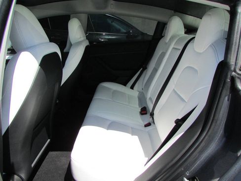 Used 2023 Tesla Model 3 Standard Range RWD image 28