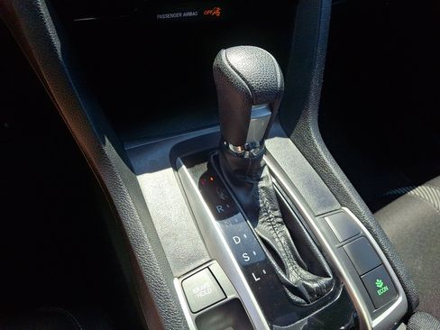 Certified 2018 Honda Civic EX image 21