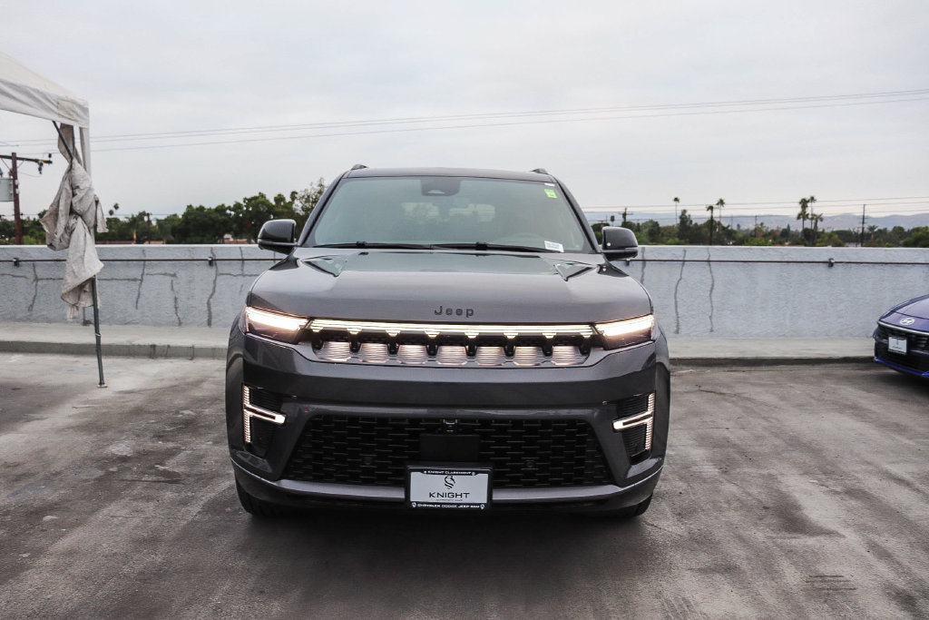 New 2026 Jeep Grand Wagoneer L Summit AWD/4WD image 3