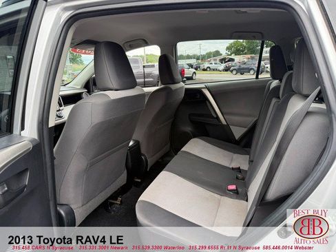 Used 2013 Toyota RAV4 LE FWD image 11
