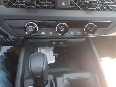 New 2026 Honda Accord LX image 13