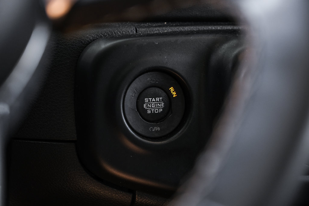 Used 2021 Jeep Wrangler Unlimited Sahara AWD/4WD image 30
