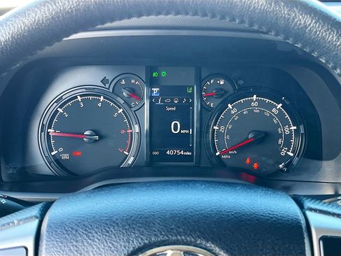 Used 2023 Toyota 4Runner SR5 Premium w/ Moonroof Package AWD/4WD image 12