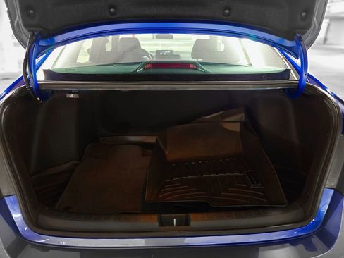 Used 2023 Honda Civic Sport image 9