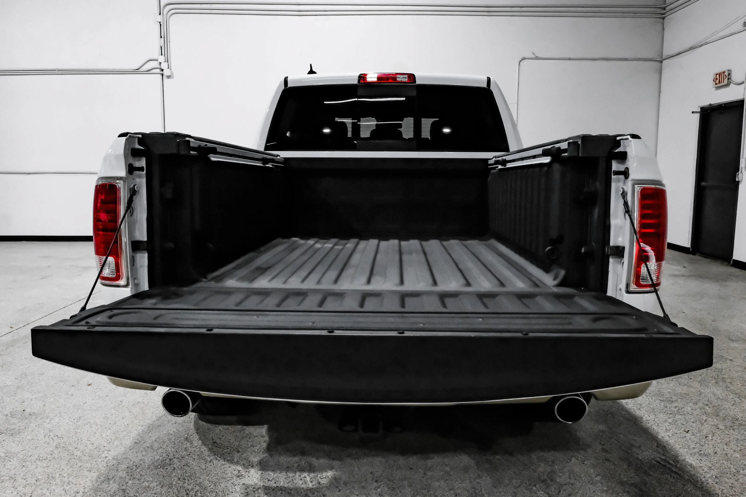 Used 2014 RAM 1500 Laramie Longhorn w/ Convenience Group AWD/4WD image 76