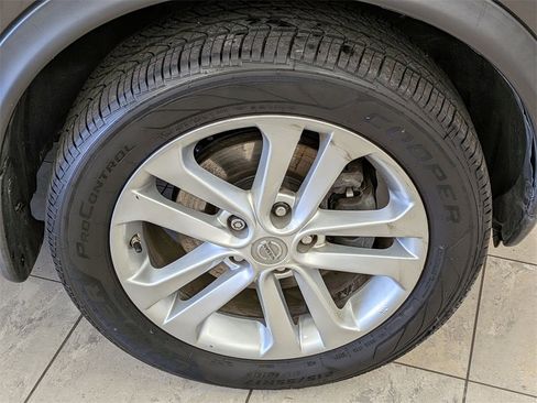 Used 2013 Nissan Juke S image 12