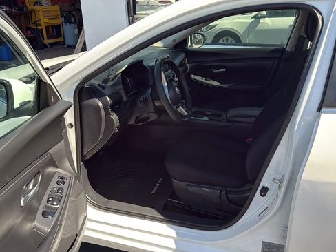 Used 2022 Nissan Sentra S FWD image 9