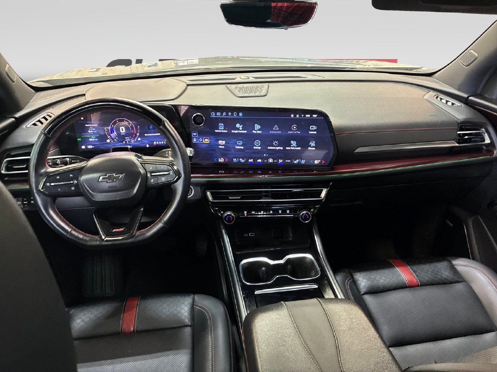 Used 2024 Chevrolet Traverse RS FWD image 18