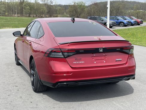 Used 2024 Honda Accord Sport image 6