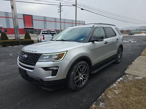 Used 2018 Ford Explorer Sport w/ Equipment Group 401A image 8