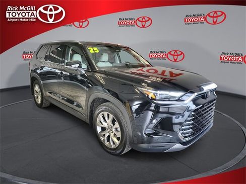 Used 2025 Toyota Grand Highlander Limited image 1