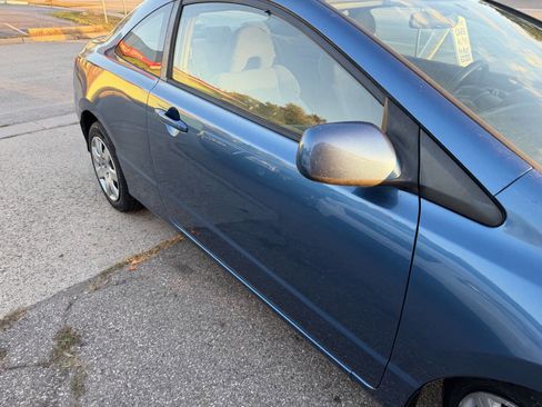 Used 2009 Honda Civic LX image 4