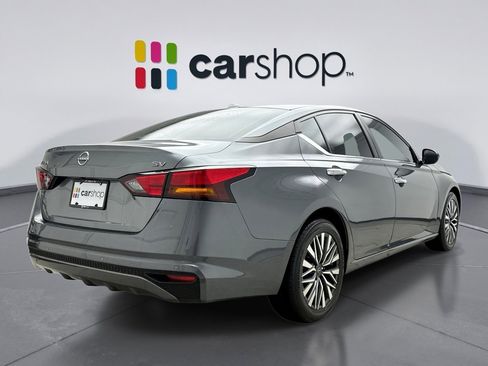 Used 2023 Nissan Altima 2.5 SV image 5
