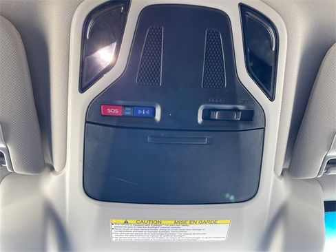 Used 2020 Subaru Outback Premium image 22