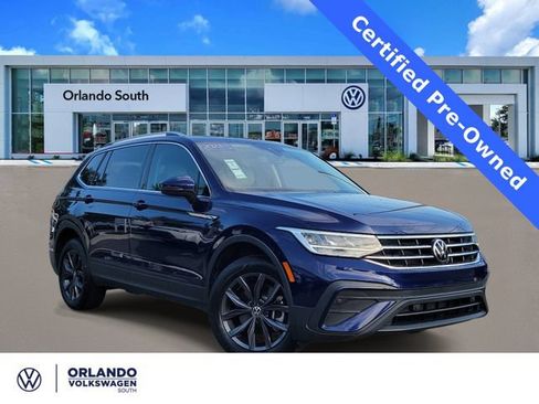 Certified 2023 Volkswagen Tiguan SE w/ Panoramic Sunroof Package FWD image 1