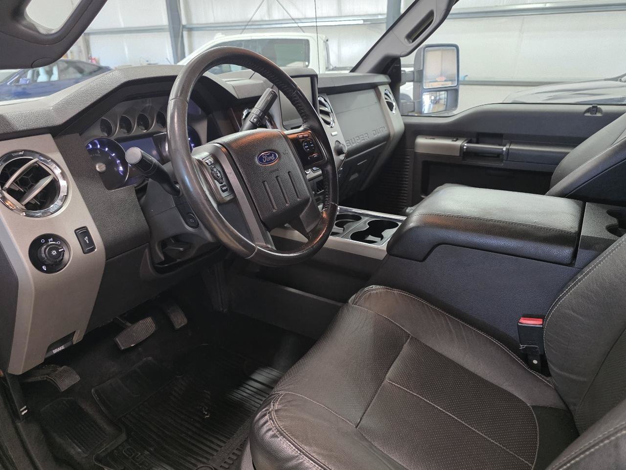 Used 2015 Ford F250 Lariat AWD/4WD image 12