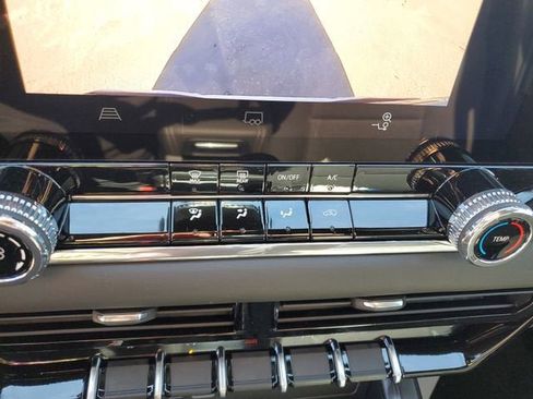 New 2026 GMC Canyon Elevation image 23