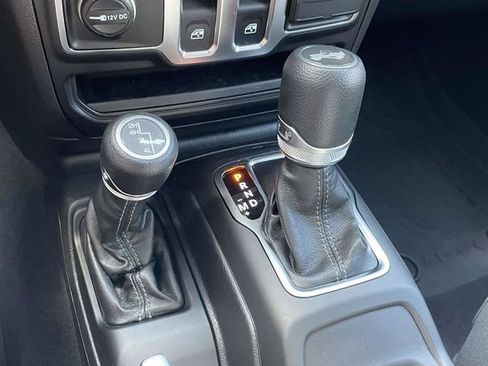 Used 2026 Jeep Wrangler Sport AWD/4WD image 14