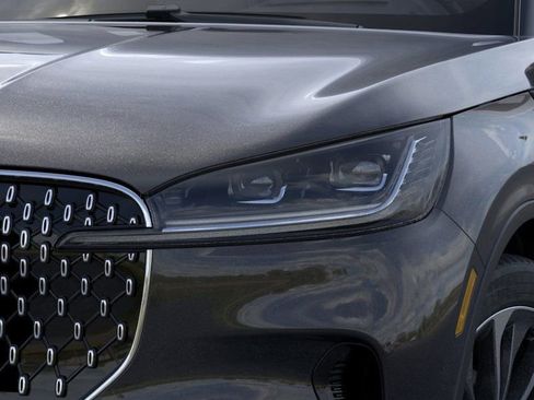 New 2026 Lincoln Aviator Reserve w/ Illumination Package RWD image 18