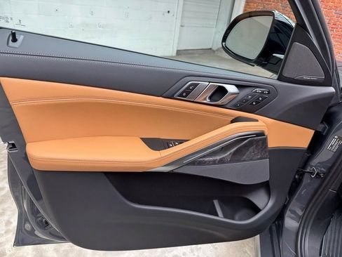 New 2026 BMW X6 xDrive40i image 10