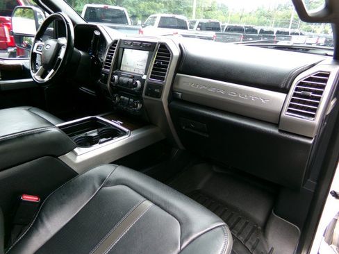 Used 2017 Ford F450 Platinum w/ Platinum Ultimate Package AWD/4WD image 12