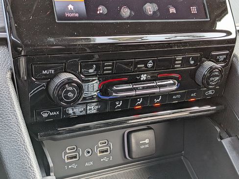 New 2026 Jeep Grand Cherokee Laredo X AWD/4WD image 13