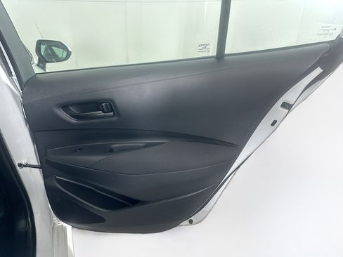Used 2024 Toyota Corolla LE image 28