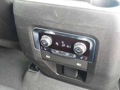 Used 2023 Chevrolet Suburban RST w/ Luxury Package image 20