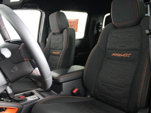 Certified 2026 Nissan Frontier PRO-4X image 19